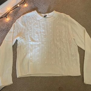 Divided cable knit sweater NEVER WORN